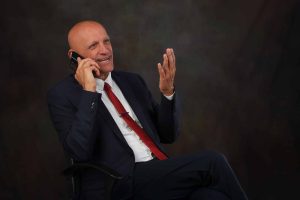 האם אפשר לתבוע על הודעה בקבוצת וואטסאפ: כשחוק ולשון הרע נפגשים